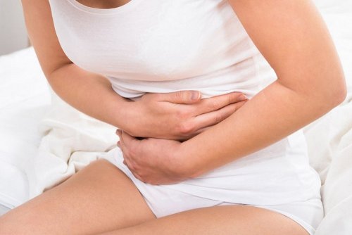 Dor abdominal pode ser um sinal da apendicite